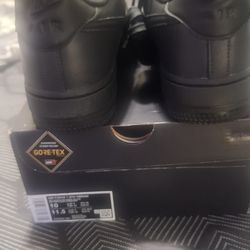 Nike air force size 10