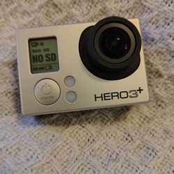 Go Pro Hero 3+ , + 28 Accessories 