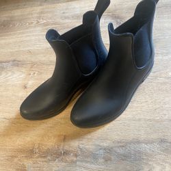 Black Ankle Boots