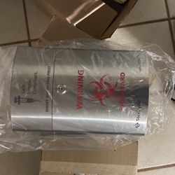 Metal Sharp container