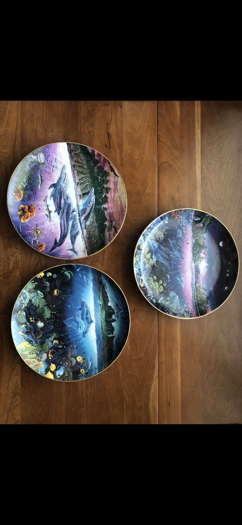 Decorative plates by wyland