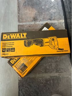 Dewalt saw