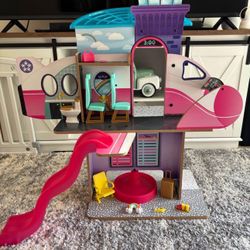 KidKraft Luxe Life 2-in-1 Wooden Airport and Jet Plane Doll Play Set