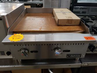 New Dukers 24"L Manual Griddle Natural Gas 