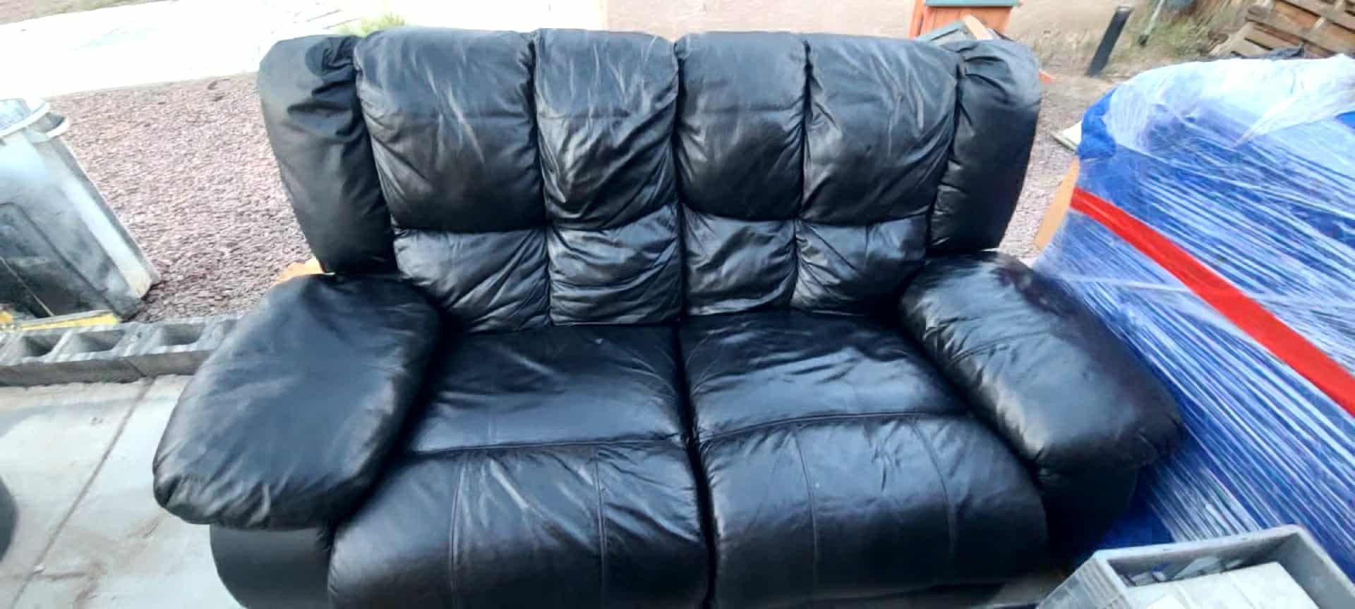 3 Seat Black Leather Couch With 2 Recliners