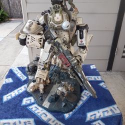 Titanfall Collector's Edition Statue - Limited Edition w/working lights Xbox oNE