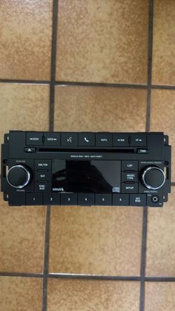 Jeep Ram Chrysler Stereo Works Great