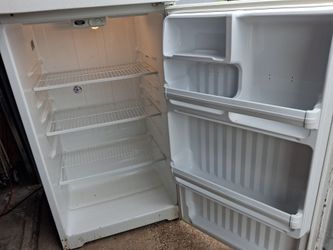 Hotpoint Top Freezer Refrigerator
