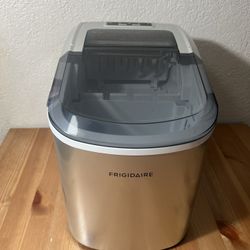 Frigidaire Countertop Ice Maker