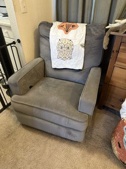 Baby Relax Addison Swivel Gliding Recliner