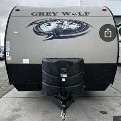 2019 Forest River Gray Wolf 26dbh