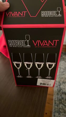 Champagne flute