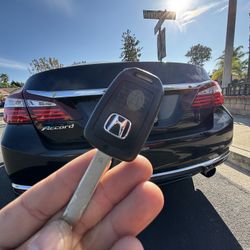 Llaves De Autos / Car Keys And Remotes 