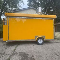 Food Trailer 