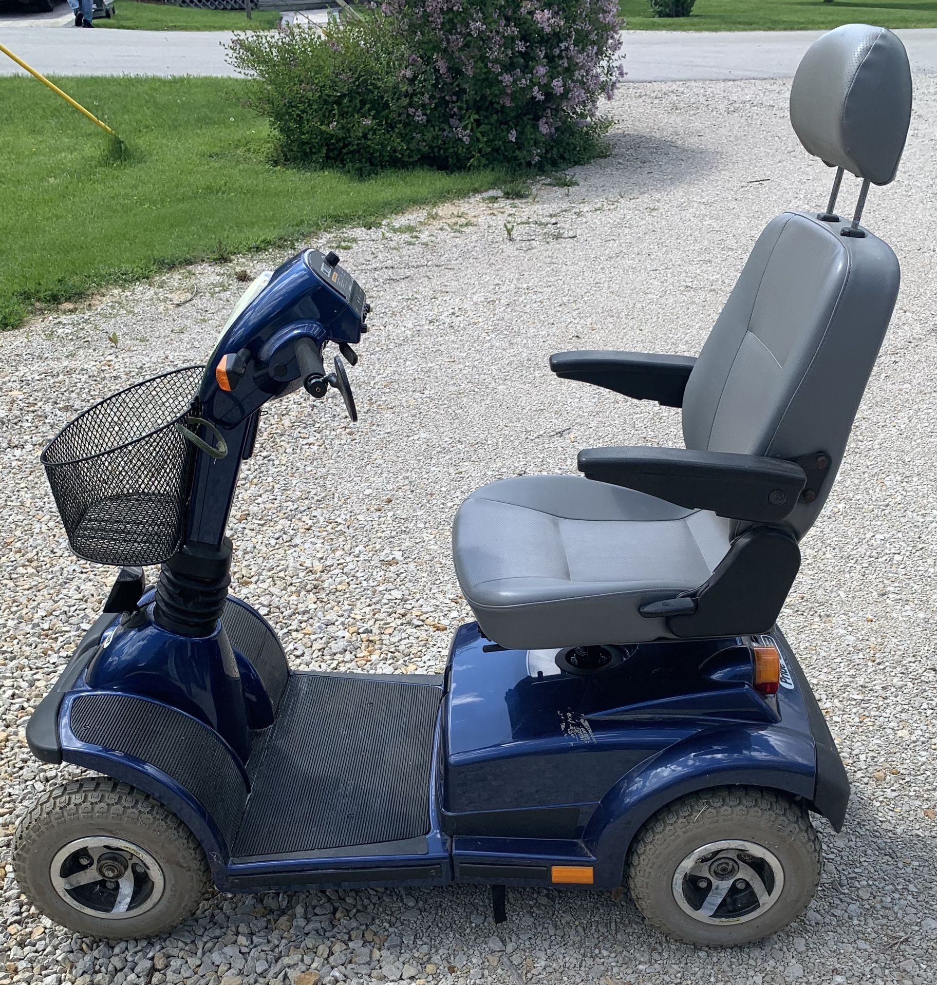 Pride Mobility Electric ScooterFREE for Sale in Yorkville, IL OfferUp