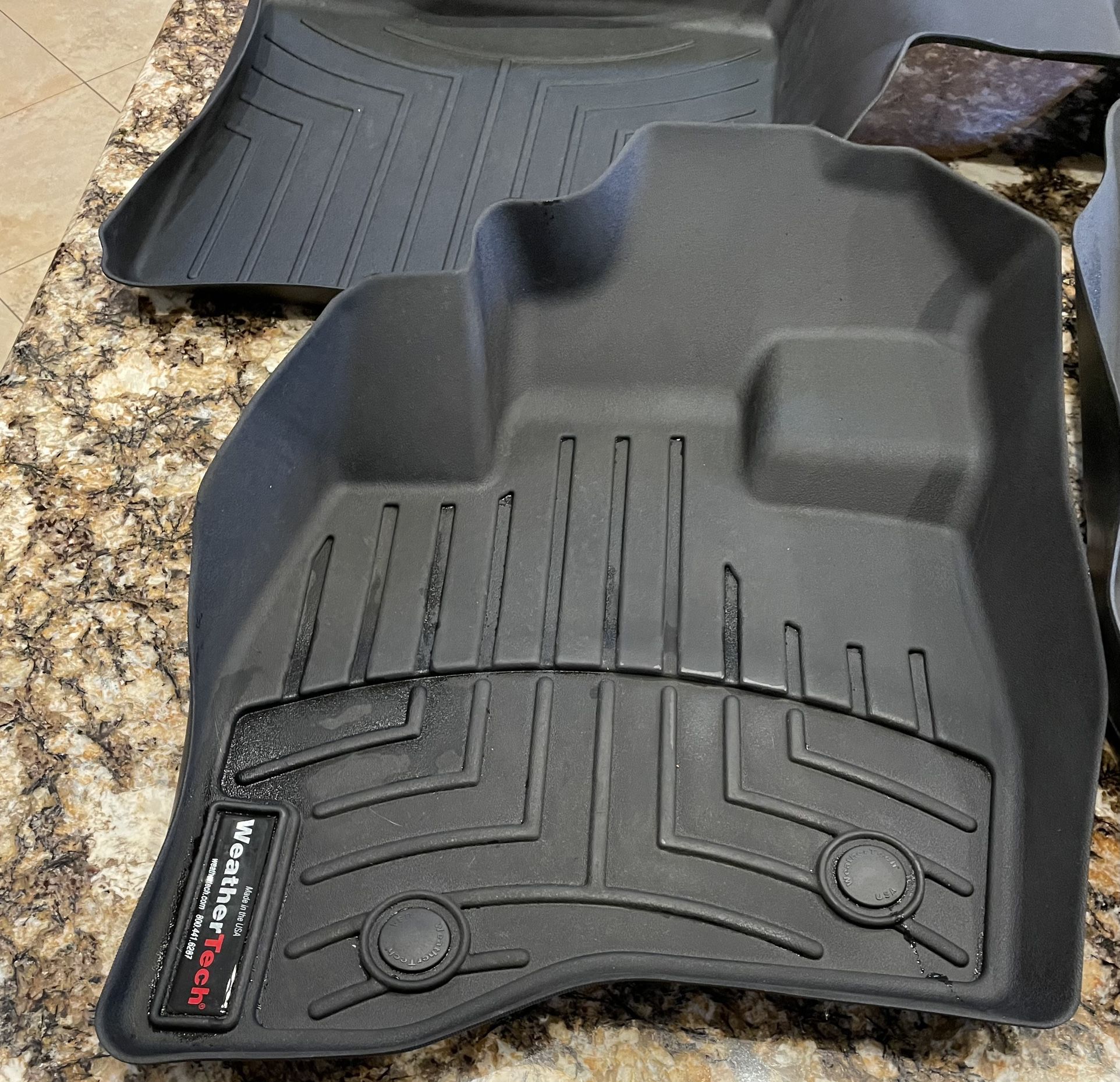 Weathertech Laser Cut Floor mats Ford Explorer 2017/2018/2019 for Sale