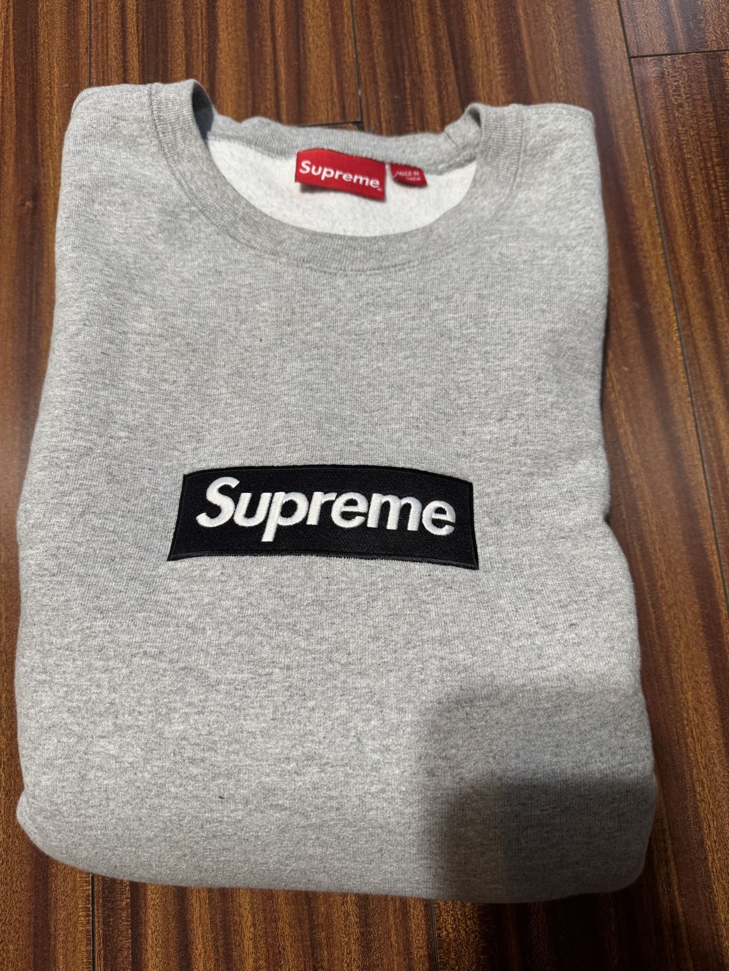 Supreme Crewneck