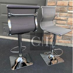 New 2 Gray Mesh Bar Stools 