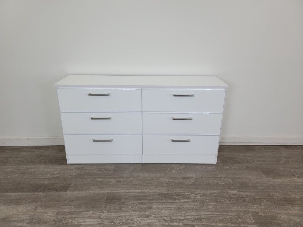 Comoda Glossy ... Glossy Dresser