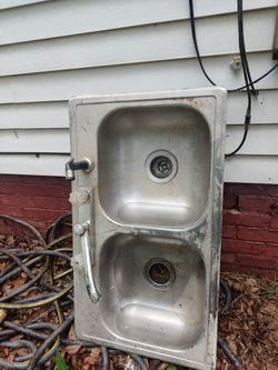 Stainless Steel Double Sink 33 W