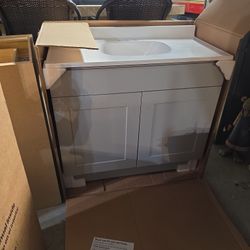 Vanity 36Wx19x33H  Color Grey 