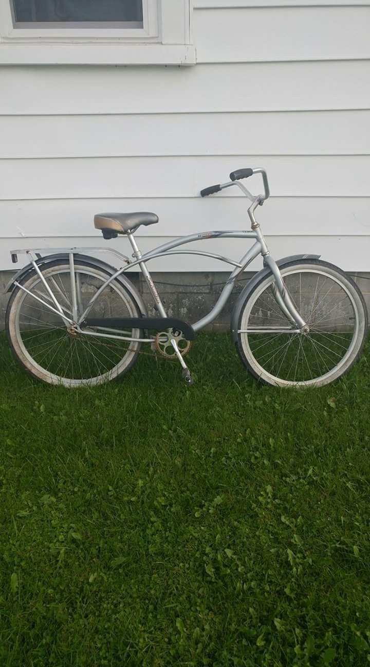 26 inch Schwinn Cruiser Bike