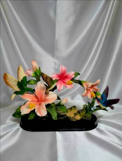 Vintage Collectible Porcelain Sculpture from the Montefiori Collection 13"×7"