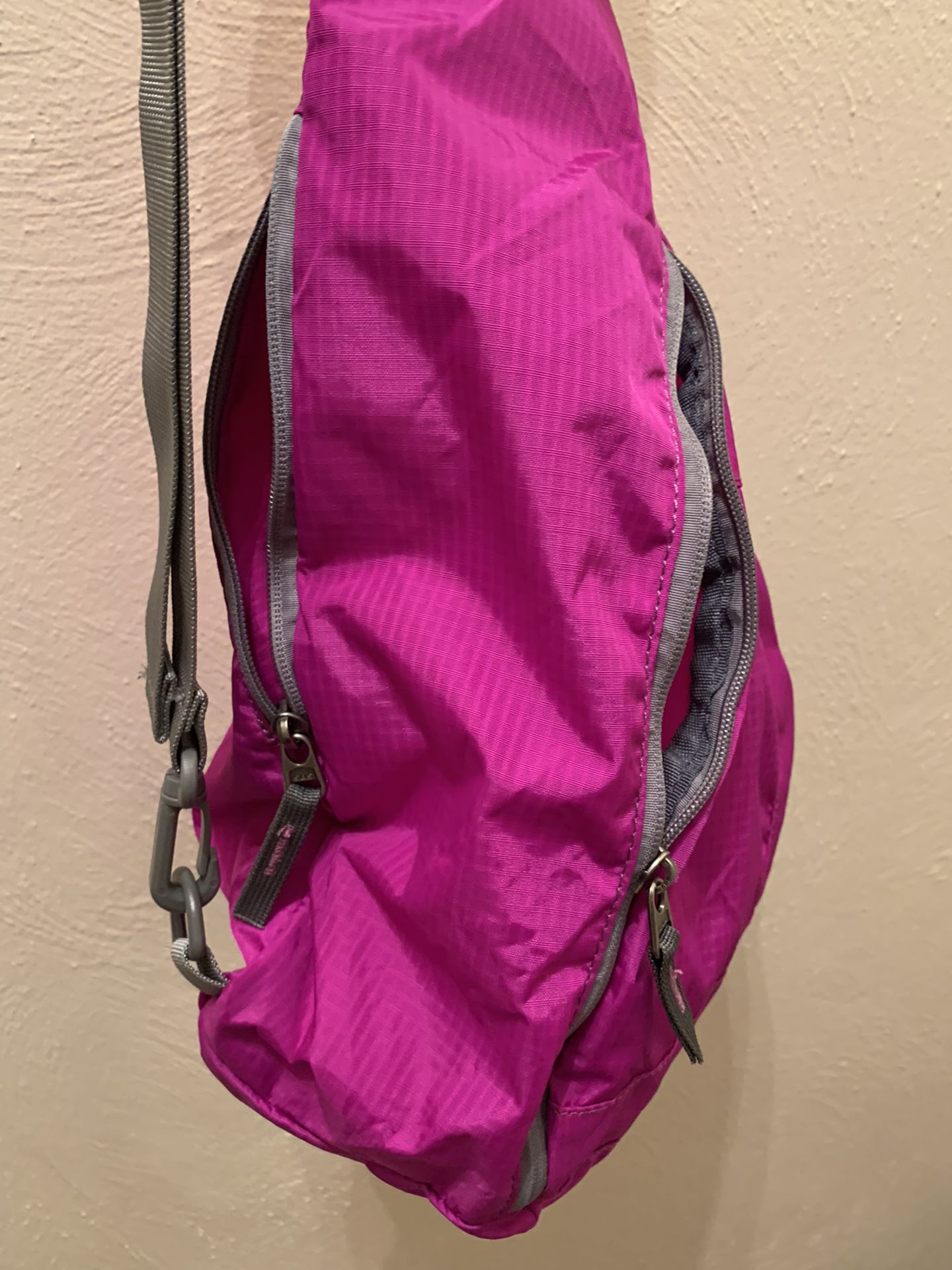 WATERFLY Crossbody Sling Backpack Sling Bag Travel Hiking Chest Bag Daypack  for Sale in Fairfax, VA - OfferUp