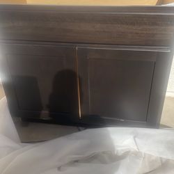 Bathroom vanity cabinet never been used wrong color for me