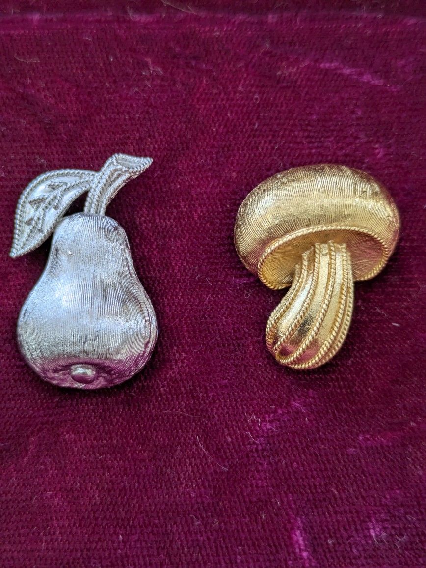 Trifari Gole Tone Toadstool Mushroom and Brushed Silver Tone Medal Pear Brooch