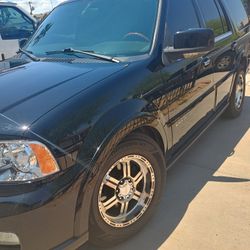 Beautiful 06 Lincoln Navigator 4x4 Ultimate Package 