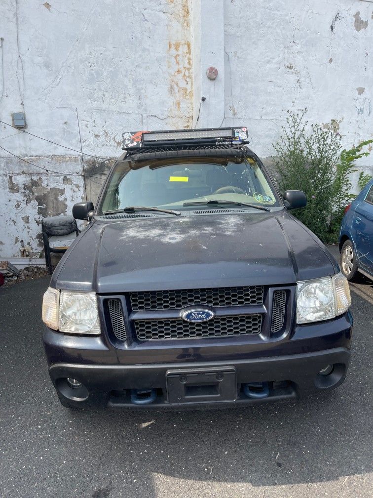 2001 Ford Explorer Trac