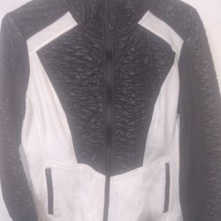 Women's Fleece Zella Jacket Size Large