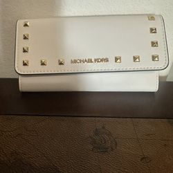 Michael Kors White Wallet