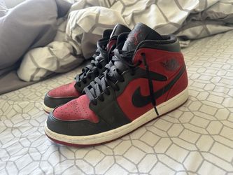 Nike Jordan 1 MID