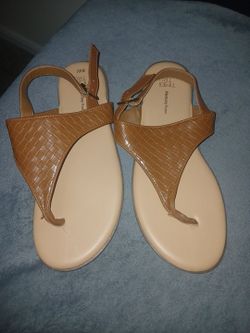 Time and Tru Women's Thong Sandals Size 8W