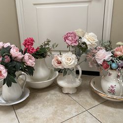 Set Of 5 Vintage Glass pitchers With Flower Arrangements 