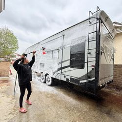 💎🚐 Premium RV Detail – Long Lasting Shine ✨ 