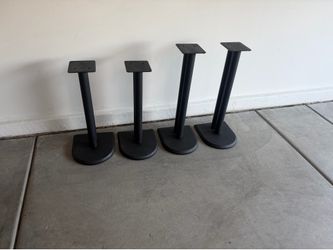 Speaker stands (4)