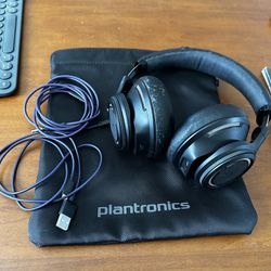 Plantronics BackBeat PRO Wireless Noise Canceling Hi-Fi Headphones with Mic