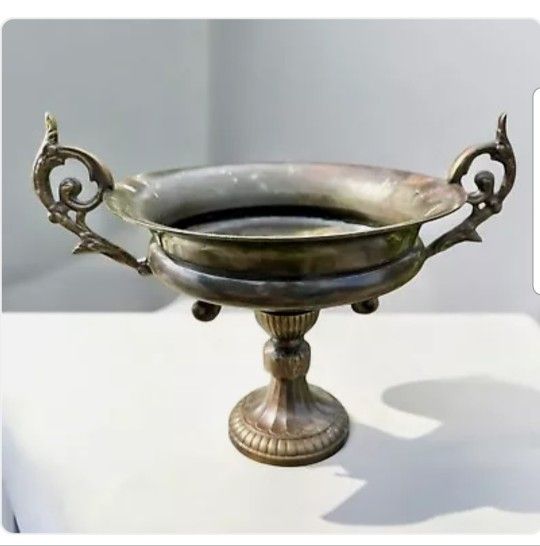 Vintage Bronze-Colored Metal Trophy-Handled Pedestal Bowl Urn Compote Tazza Centerpiece