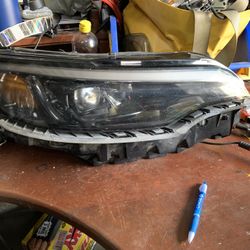 2019-2021 Jeep Grand Cherokee Passenger Headlight