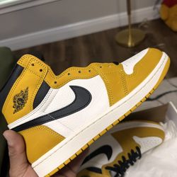 Air Jordan Retro 1 High OG Yellow Ochre 