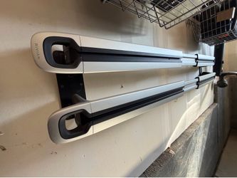 Rivian R1 Cross Bars