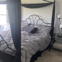 Must Go-King bedroom Set