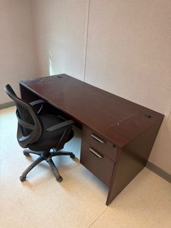 Desk & Chair