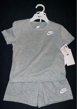 Nike Gray & Black Toddler 2-Piece Set