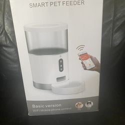 Pet Feeder