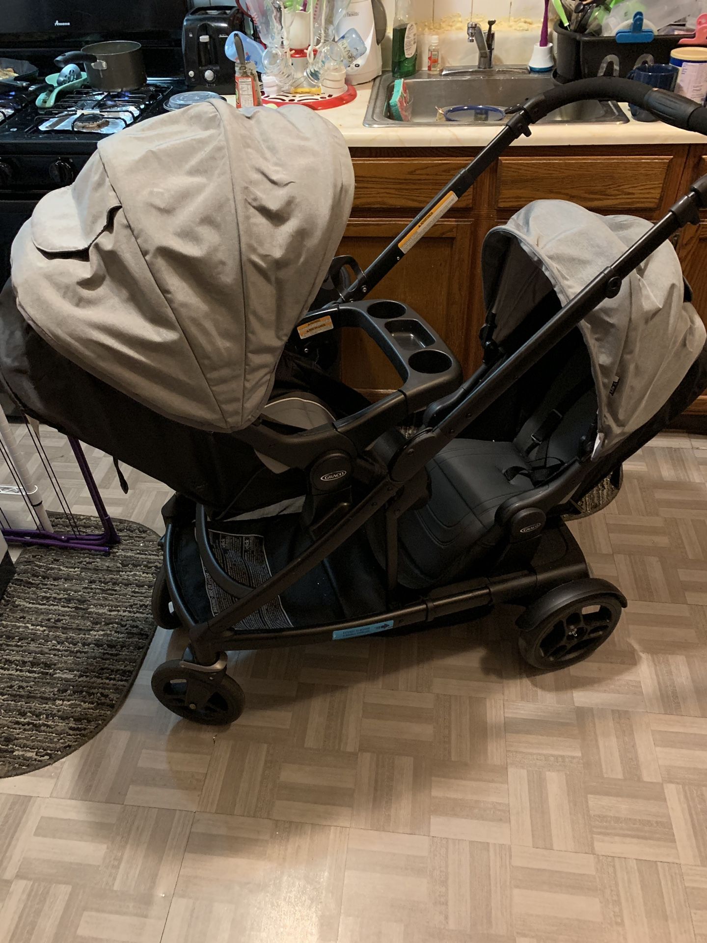 Graco Uno2Duo Double Stroller with both seats