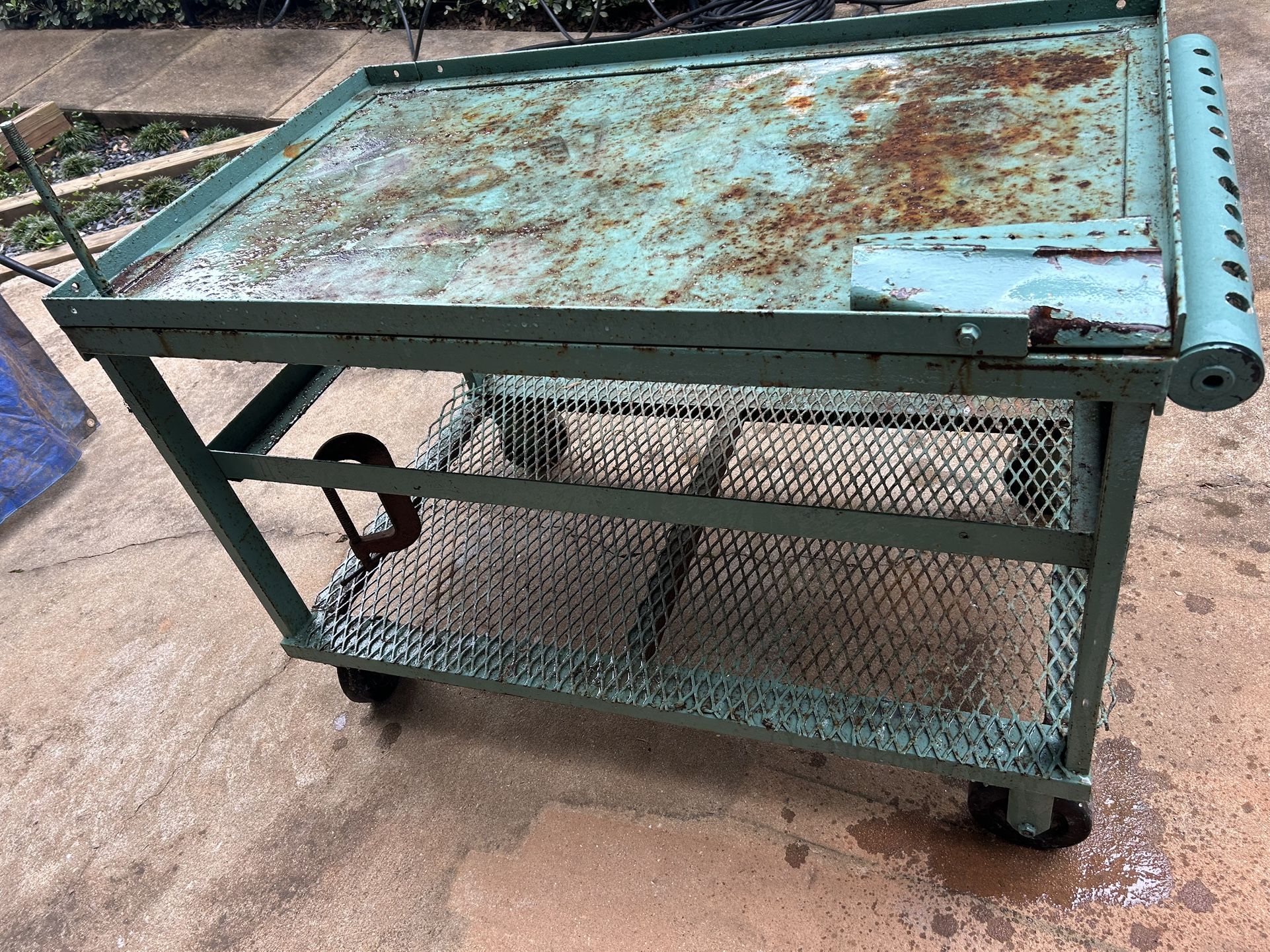 Shop Table On Wheels